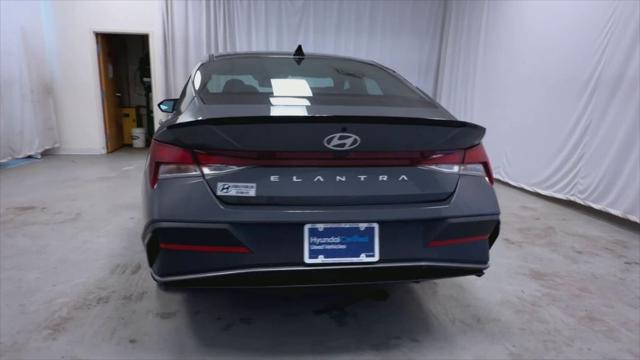 2025 Hyundai Elantra SEL Sport