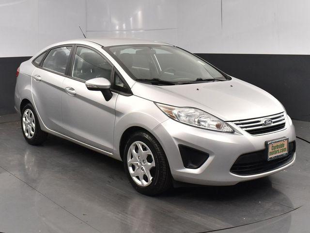 2013 Ford Fiesta SE
