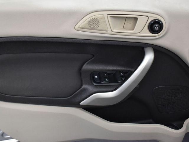 2013 Ford Fiesta SE