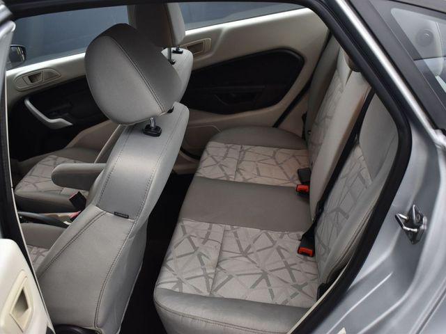 2013 Ford Fiesta SE