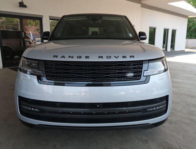 2025 Land Rover Range Rover P530 SE