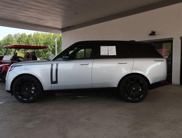 2025 Land Rover Range Rover P530 SE