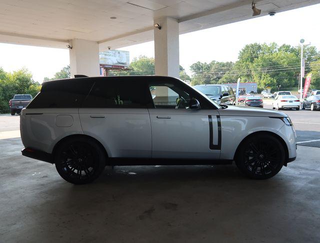 2025 Land Rover Range Rover P530 SE