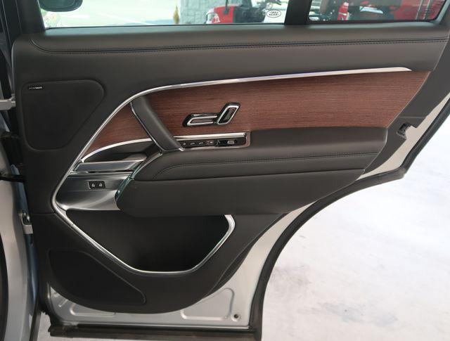 2025 Land Rover Range Rover P530 SE
