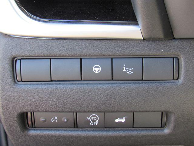 2025 Nissan Rogue SL FWD
