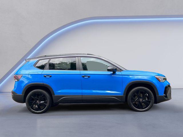 2026 Volkswagen Taos SE Black