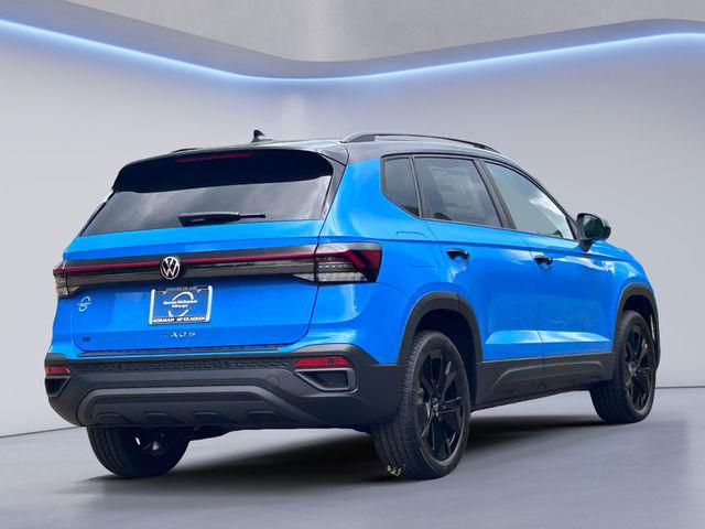 2026 Volkswagen Taos SE Black