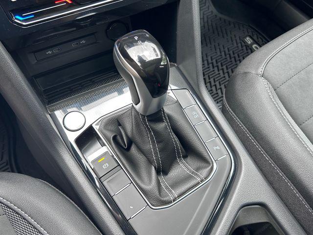 2026 Volkswagen Taos SE Black
