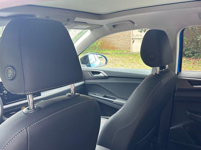 2026 Volkswagen Taos SE Black