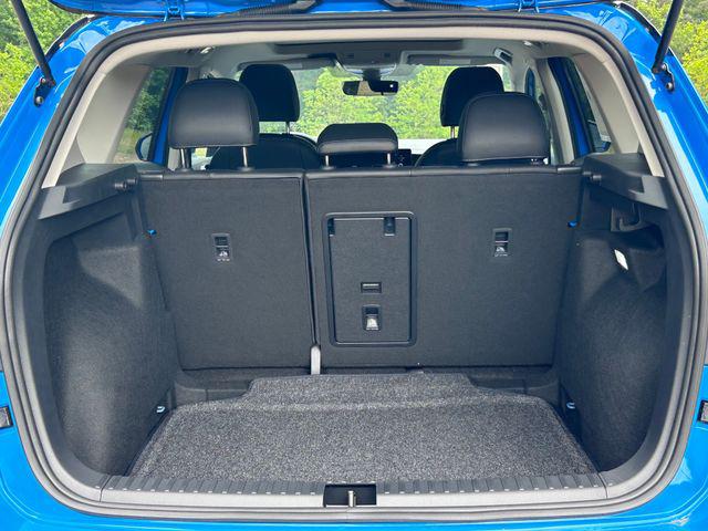 2026 Volkswagen Taos SE Black