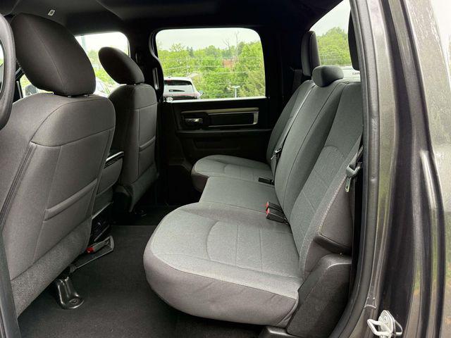 2024 Ram 1500 Classic Warlock Crew Cab 4x4 5'7" Box