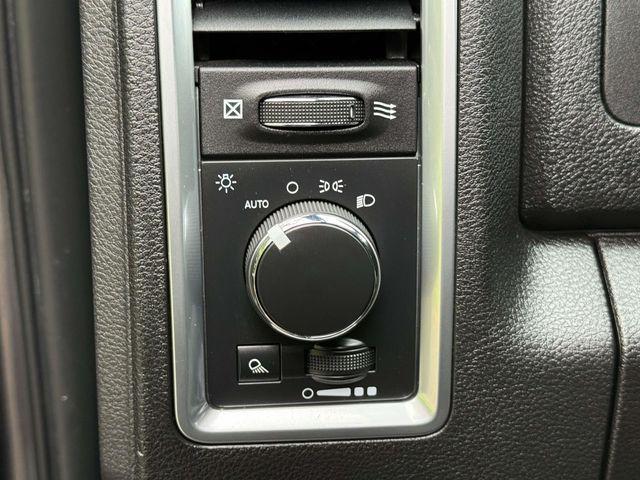 2024 Ram 1500 Classic Warlock Crew Cab 4x4 5'7" Box