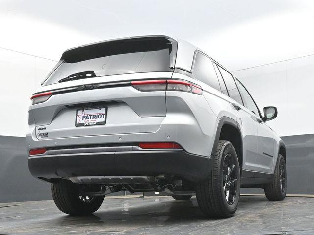 2026 Jeep Grand Cherokee Altitude 4x4
