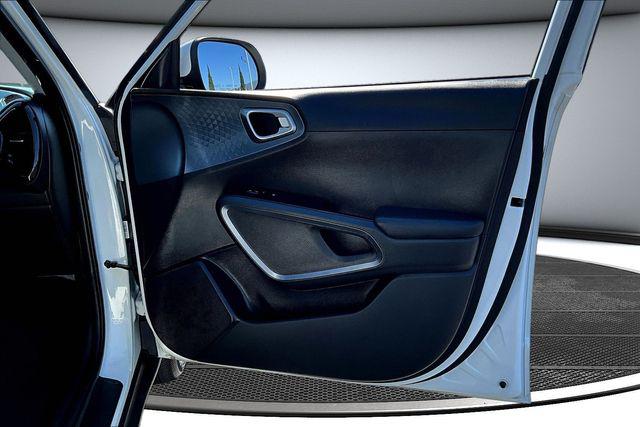 2024 Kia Soul EX