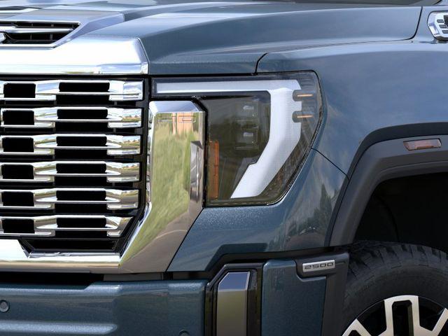 2026 GMC Sierra 2500HD Crew Cab, Standard Bed, Denali, 4WD