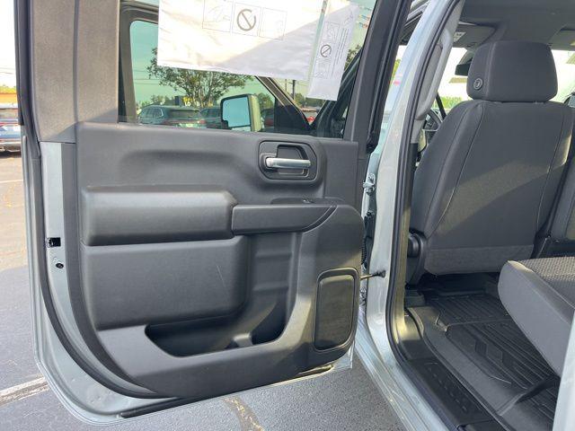 2026 GMC Sierra 2500HD Crew Cab, Standard Bed, Pro, 4WD