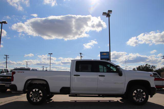 2026 Chevrolet Silverado 2500HD Crew Cab, Long Bed, Custom, 4WD