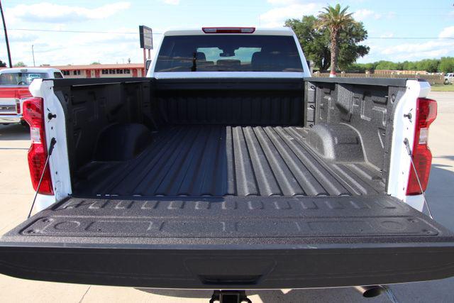 2026 Chevrolet Silverado 2500HD Crew Cab, Long Bed, Custom, 4WD