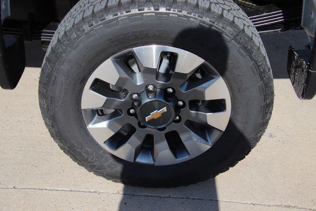 2026 Chevrolet Silverado 2500HD Crew Cab, Long Bed, Custom, 4WD