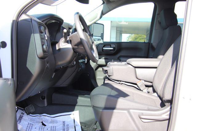 2026 Chevrolet Silverado 2500HD Crew Cab, Long Bed, Custom, 4WD