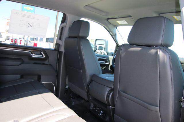 2026 Chevrolet Silverado 3500HD Crew Cab, Long Bed, LT Dual Rear Wheel, RWD