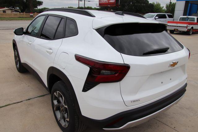 2026 Chevrolet Trax FWD LT