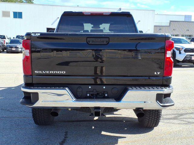 2024 Chevrolet Silverado 2500HD 4WD Crew Cab Standard Bed LT