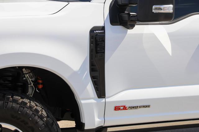 2025 Ford F-350 LARIAT