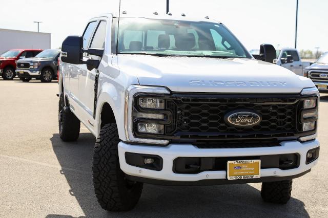 2025 Ford F-350 LARIAT