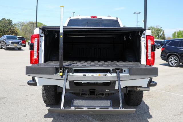 2025 Ford F-350 LARIAT