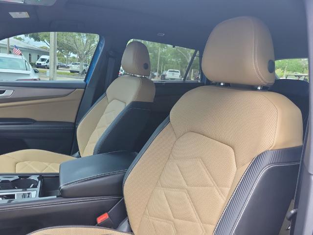 2024 Volkswagen Atlas Cross Sport 2.0T SE w/Technology