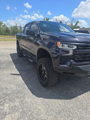 2022 Chevrolet Silverado 1500 4WD Crew Cab Short Bed RST