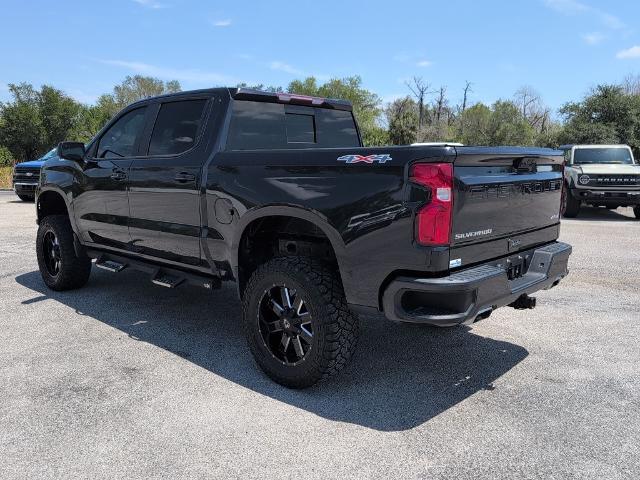 2022 Chevrolet Silverado 1500 4WD Crew Cab Short Bed RST