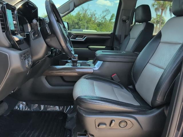 2022 Chevrolet Silverado 1500 4WD Crew Cab Short Bed RST