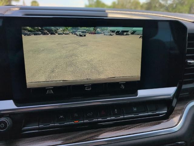 2022 Chevrolet Silverado 1500 4WD Crew Cab Short Bed RST