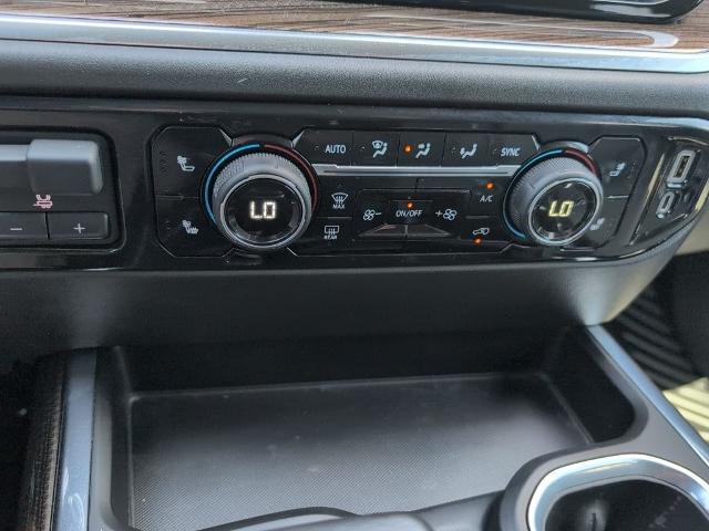 2022 Chevrolet Silverado 1500 4WD Crew Cab Short Bed RST