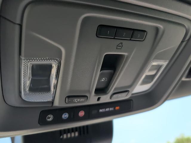 2022 Chevrolet Silverado 1500 4WD Crew Cab Short Bed RST