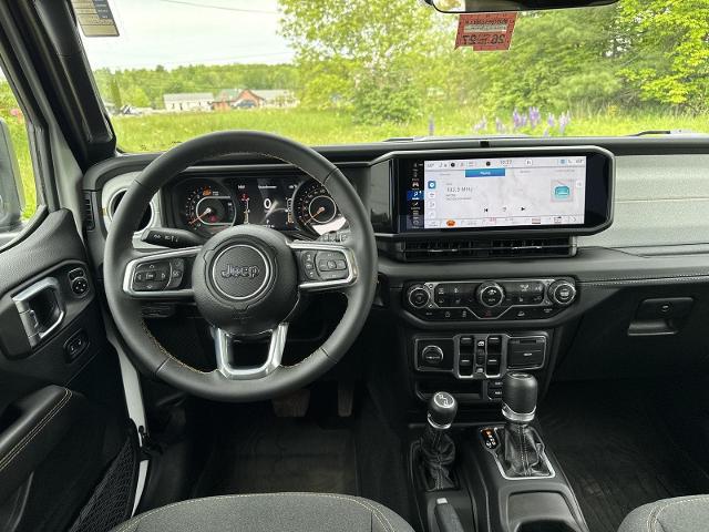 2024 Jeep Wrangler 4-Door Sahara 4x4