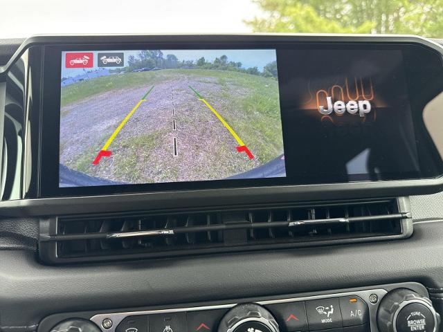 2024 Jeep Wrangler 4-Door Sahara 4x4