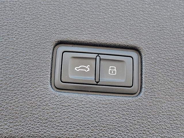 2019 Audi Q8 55 Premium