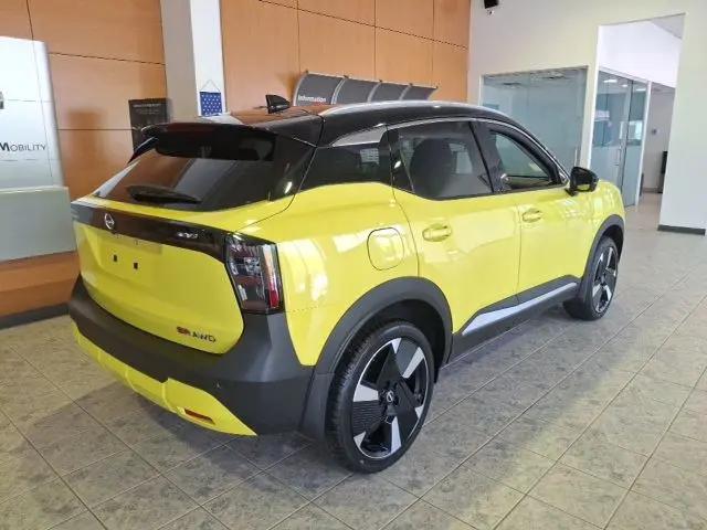 2026 Nissan Kicks SR