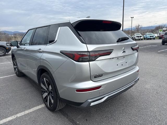 2025 Mitsubishi Outlander Unknown