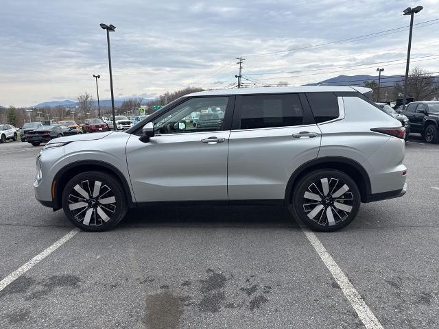 2025 Mitsubishi Outlander Unknown