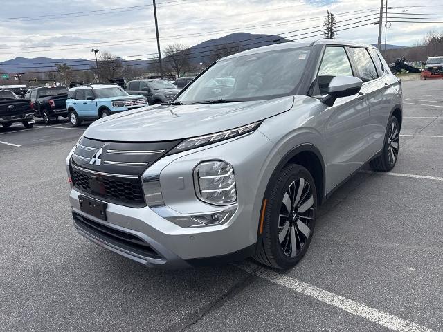 2025 Mitsubishi Outlander Unknown