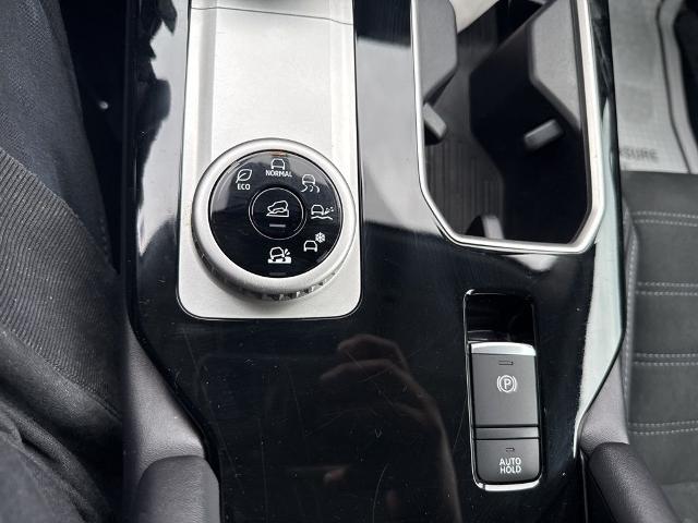 2025 Mitsubishi Outlander Unknown