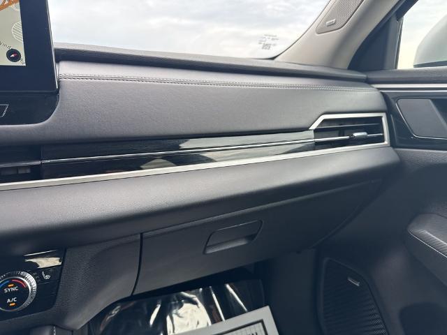 2025 Mitsubishi Outlander Unknown