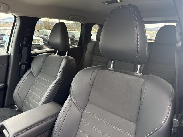 2025 Mitsubishi Outlander Unknown
