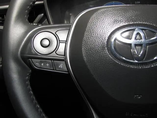 2025 Toyota Corolla Cross XLE