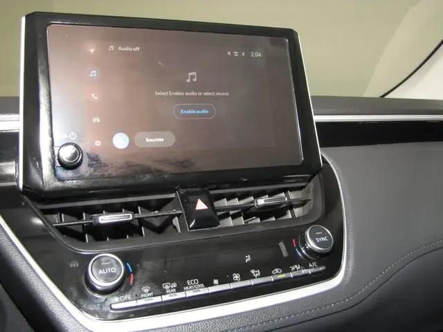 2025 Toyota Corolla Cross XLE