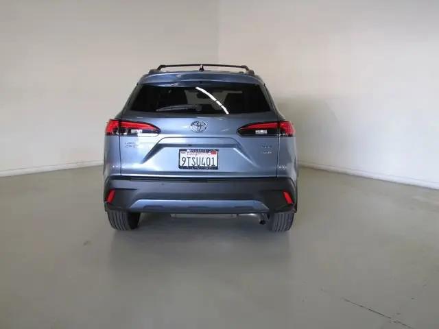 2025 Toyota Corolla Cross XLE